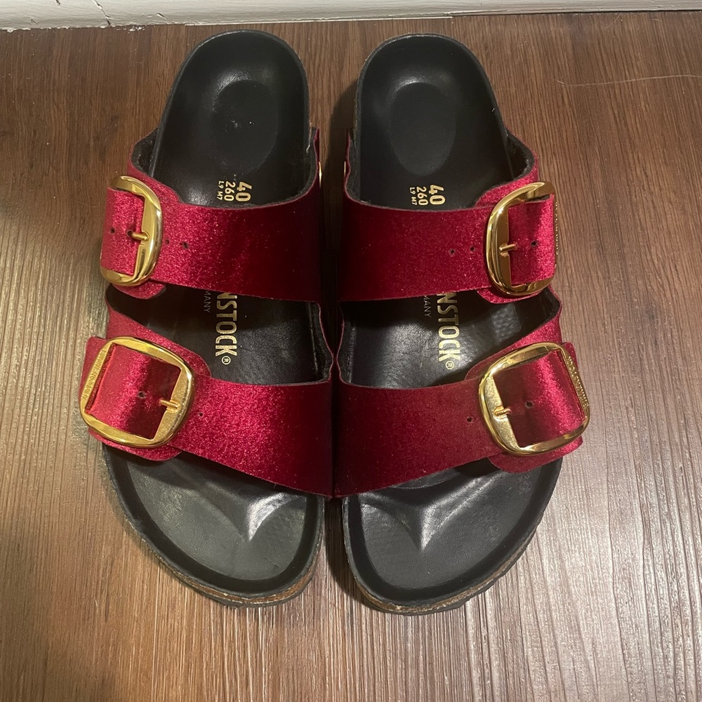 Birkenstock Arizona Big Buckle Sandals Red Velvet Size 40 US 9